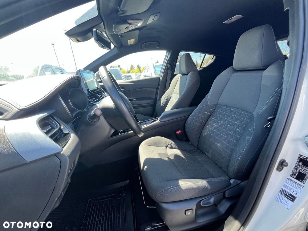 Toyota C-HR 2.0 Hybrid Style - 29