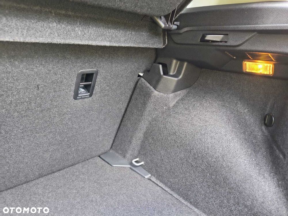 Volkswagen Polo - 22