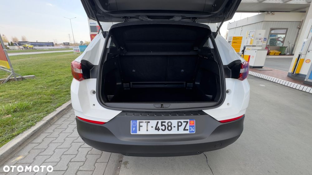 Opel Grandland X 1.2 Start/Stop Automatik Business Edition - 26