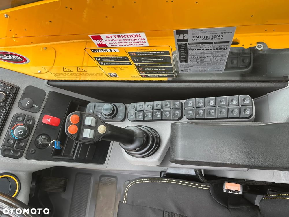 JCB 532-70 AgriSuper Stage V - 16