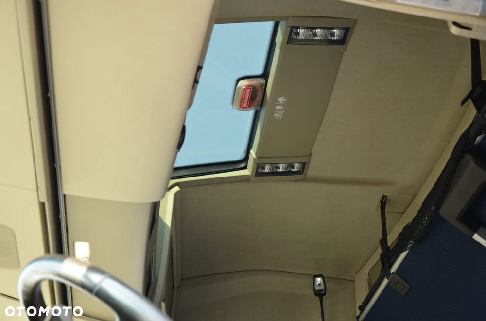 Volvo FH 500 NEW / MEGA / 2022r. / KLIMA P. / FULL LED / ACC / NAVI / KAMERA / DE / 9742 - 18
