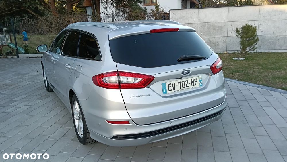 Ford Mondeo 2.0 TDCi STart-Stopp PowerShift-Aut Titanium - 4