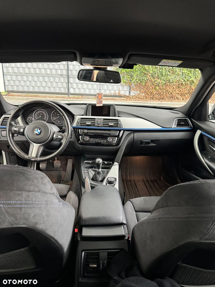 BMW Seria 3 318i - 13