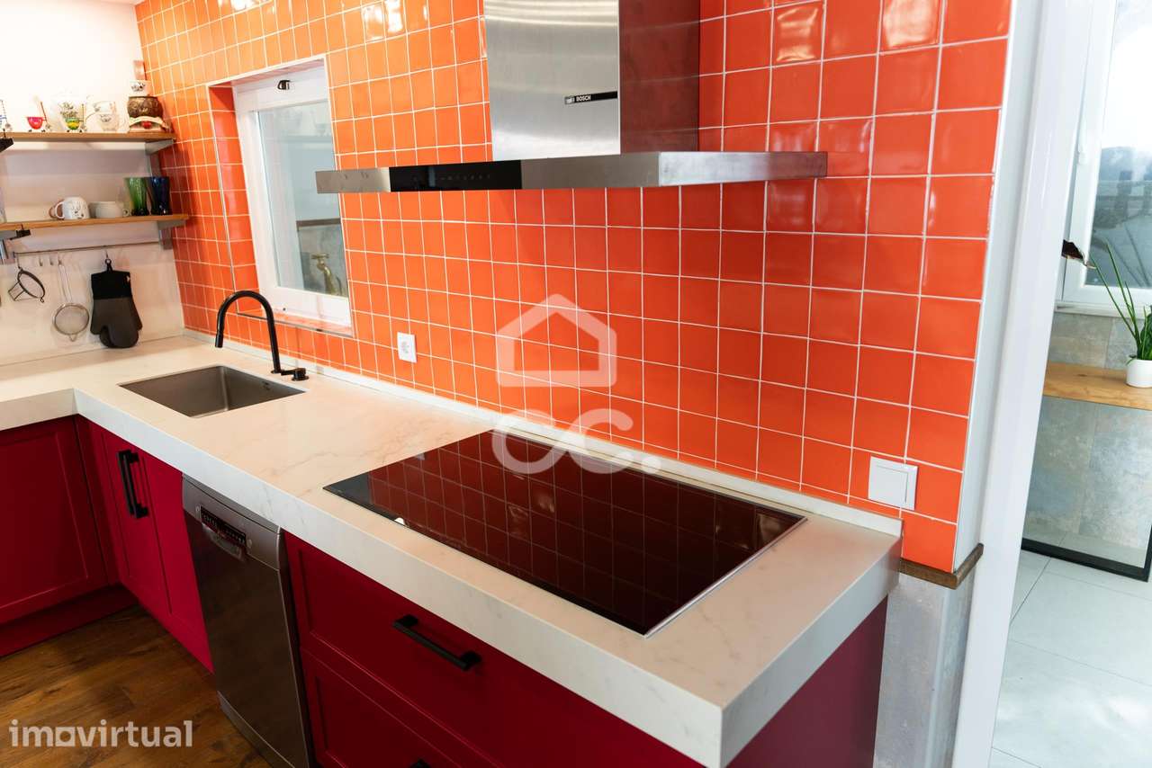 Moradia de 228m2 com Acabamentos Premium e Design de Revista - Grande imagem: 2/21