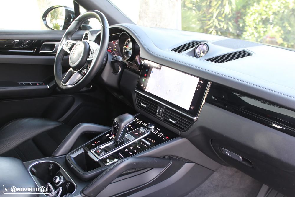Porsche Cayenne Coupé E-Hybrid Platinum Edition - 26