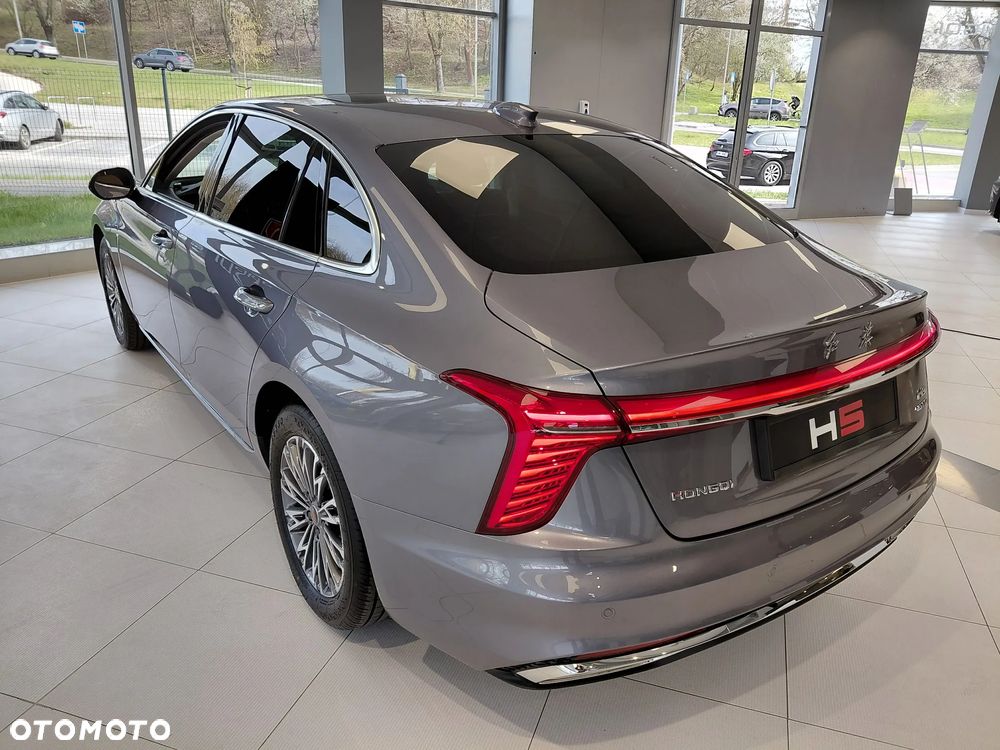 Hongqi H5 2.0T Comfort - 3