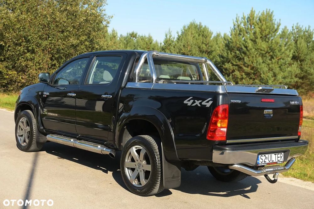 Toyota Hilux 2.5 D-4D SR5 Pakiet Plus - 3