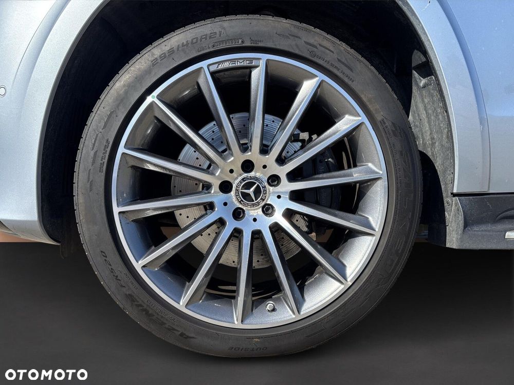 Mercedes-Benz GLS - 10