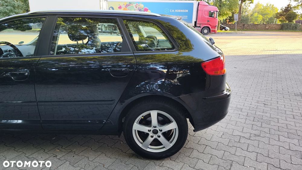 Audi A3 Sportback 1.6 Ambiente - 5