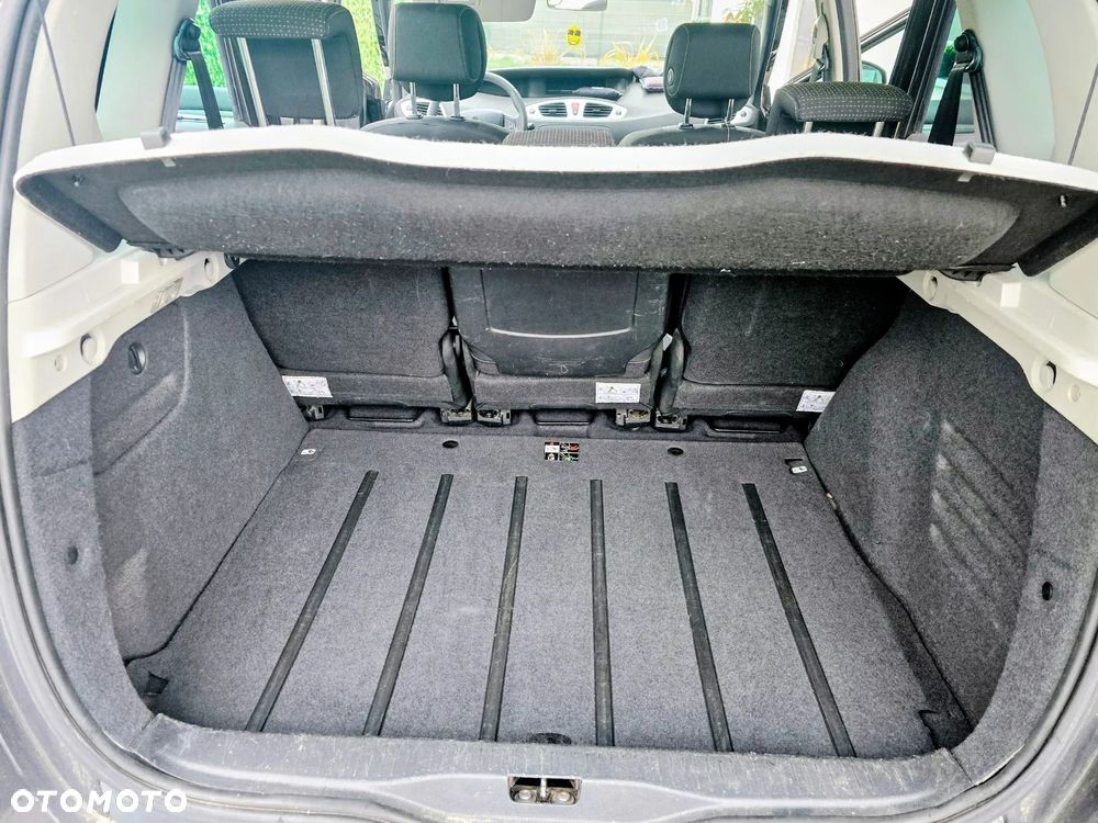 Renault Scenic dCi 130 FAP Dynamique - 17