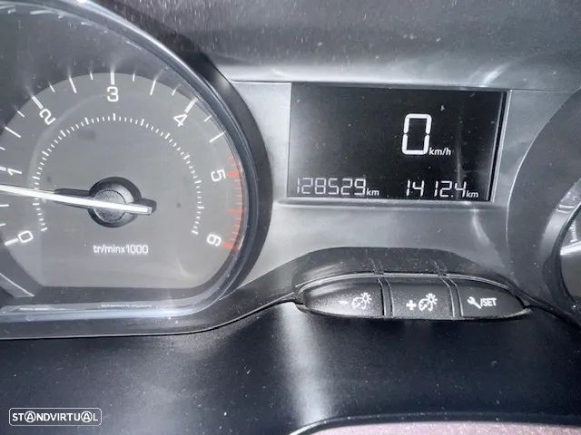 Peugeot 2008 1.4 HDi Access - 24