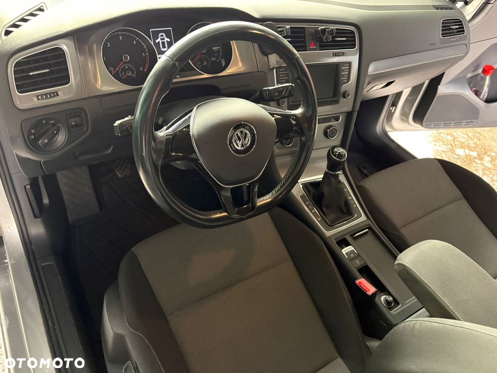 Volkswagen Golf 1.6 TDI BlueMotion Comfortline - 8