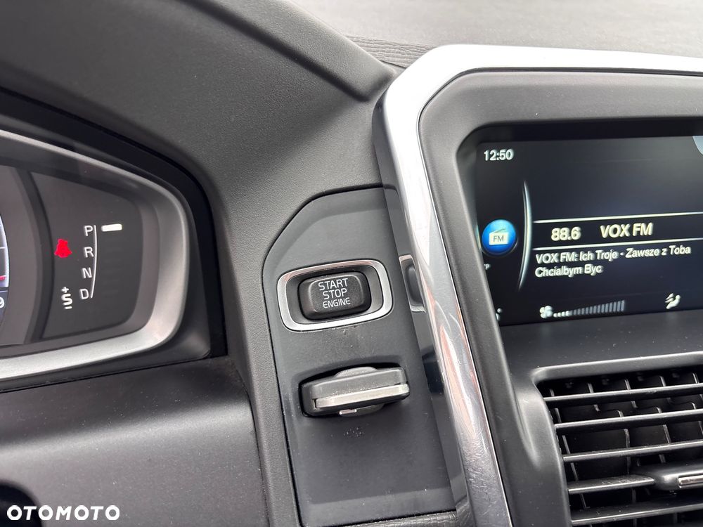 Volvo XC 60 D4 Geartronic Momentum - 20