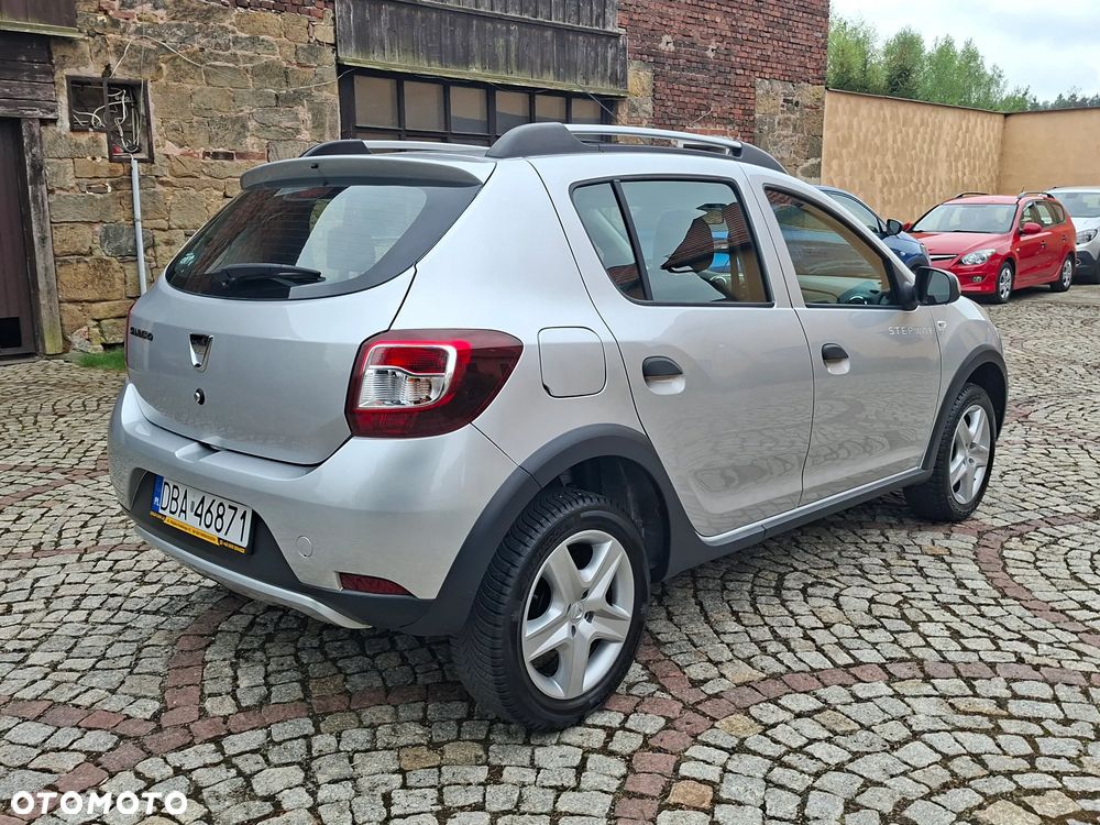 Dacia Sandero Stepway TCe 90 (S&S) Essential - 6