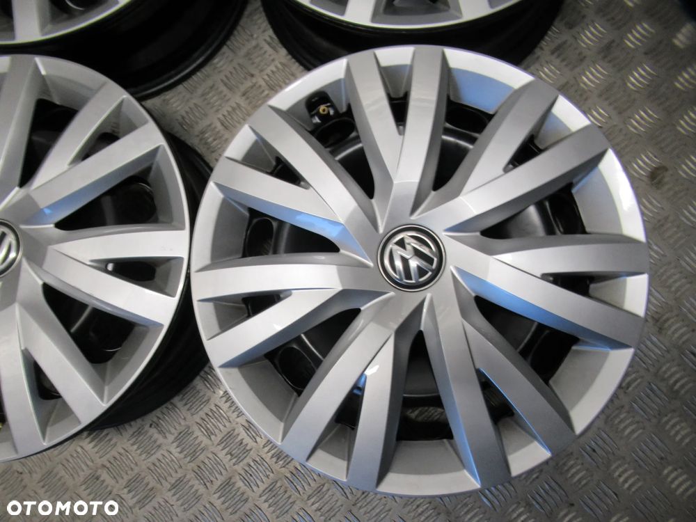 Felgi Vw Passat T-Rock Tiguan Touran Golf Caddy 6Jx16 et48 5x112 5Q0 - 4
