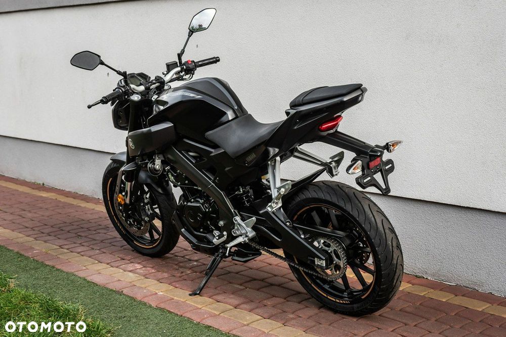 Yamaha MT - 4