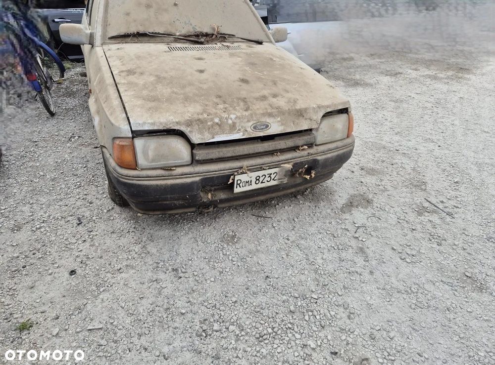 Ford Escort 1.3 CL - 18