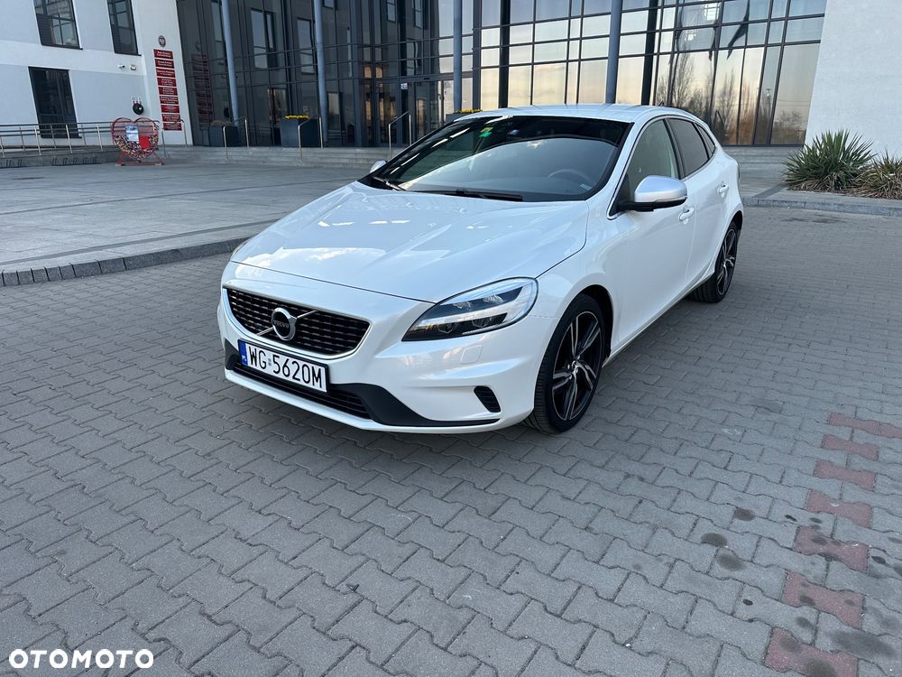 Volvo V40 T2 RDesign - 1