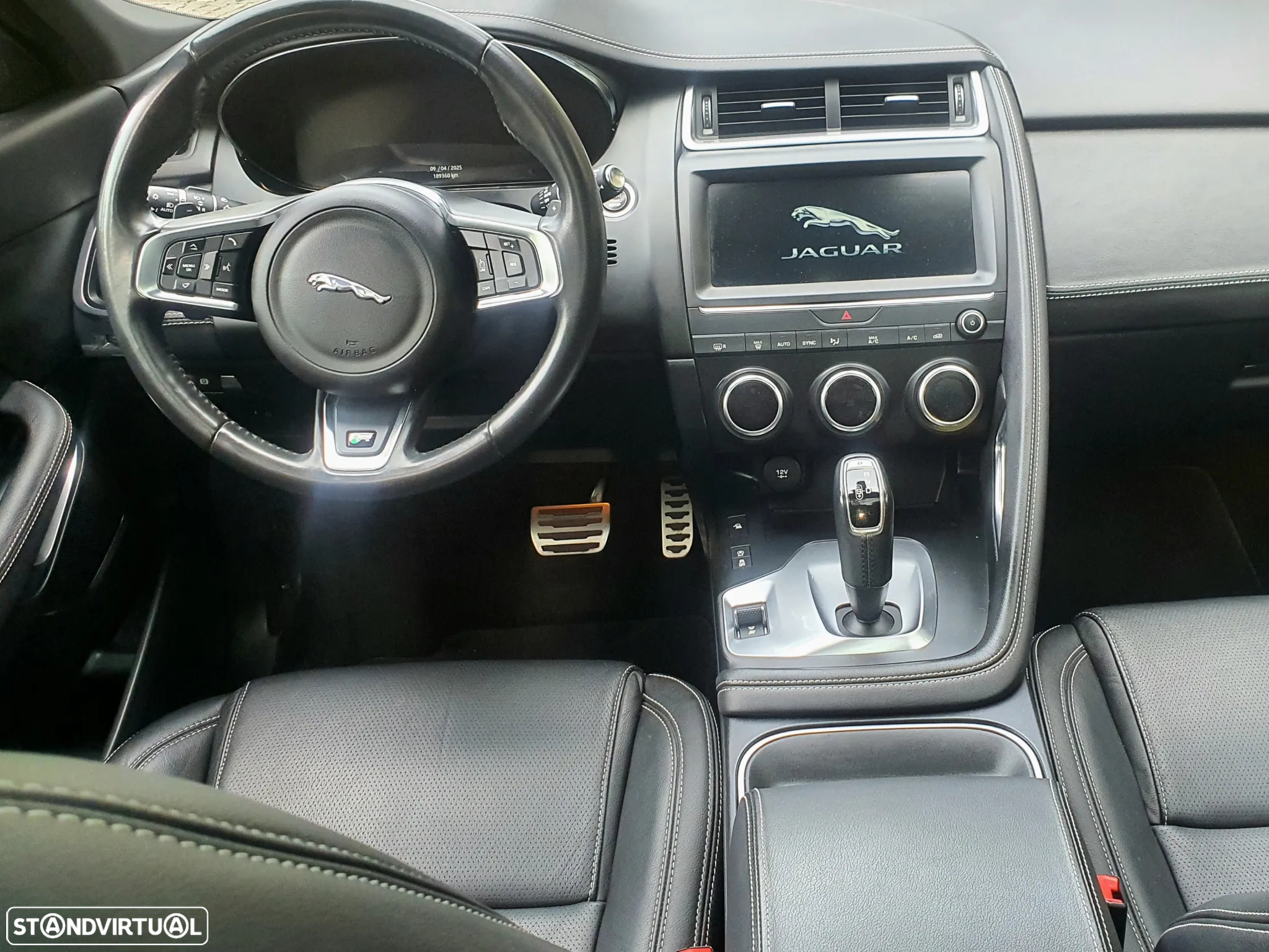Jaguar E-Pace 2.0 i4D R-Dynamic HSE AWD Aut. - 24