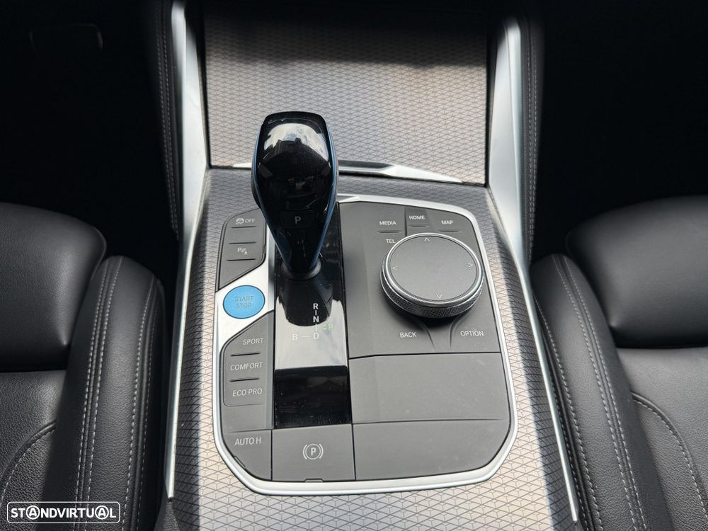 BMW i4 eDrive40 Pack Desportivo M — fotografia 12
