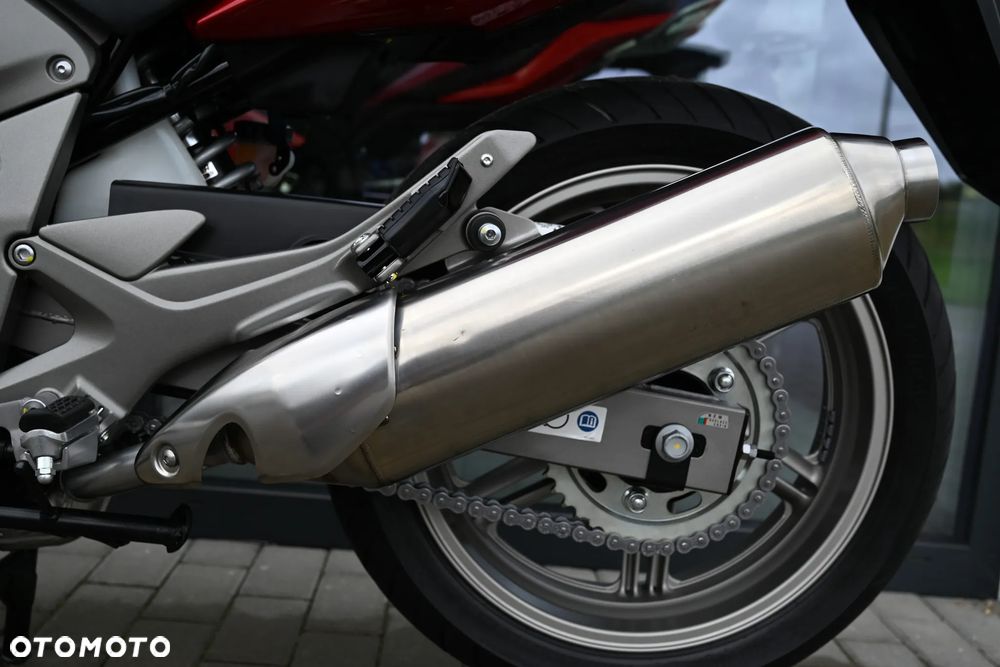 Honda CBF - 32