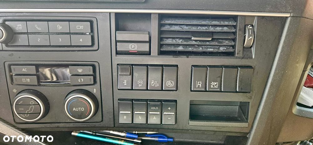 Volvo FH 500 I SAVE MEGA - 12