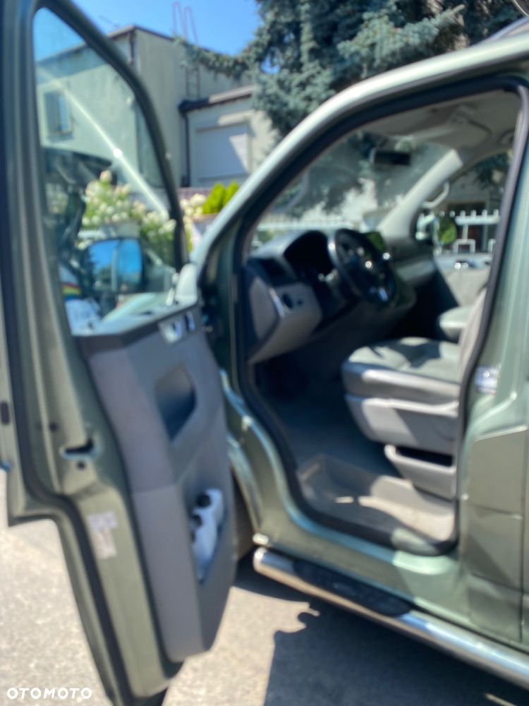 Volkswagen Multivan - 5