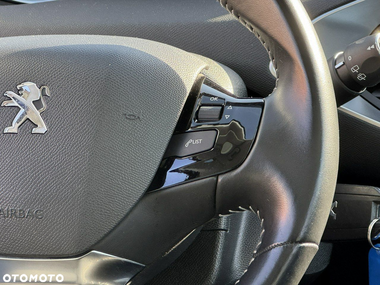 Peugeot 308 1.2 PureTech Business Line S&S - 34