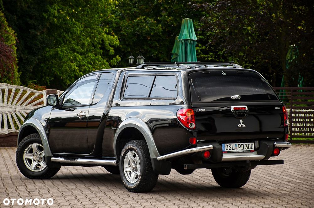 Mitsubishi L200 Pick Up 4x4 Intense Club Cab - 26