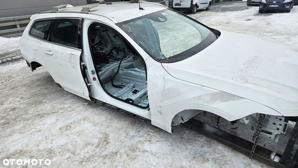 błotnik prawy przód volvo s90 ii v90 ii - 1