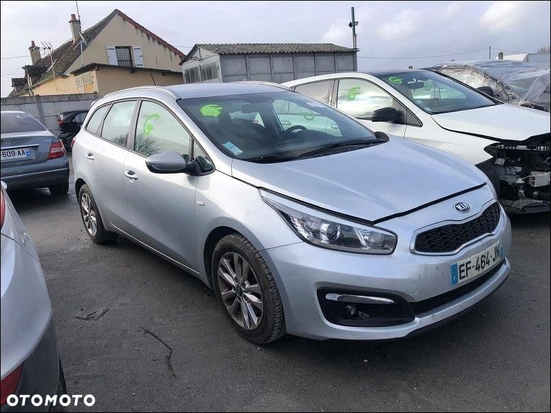 Kia Ceed - 1