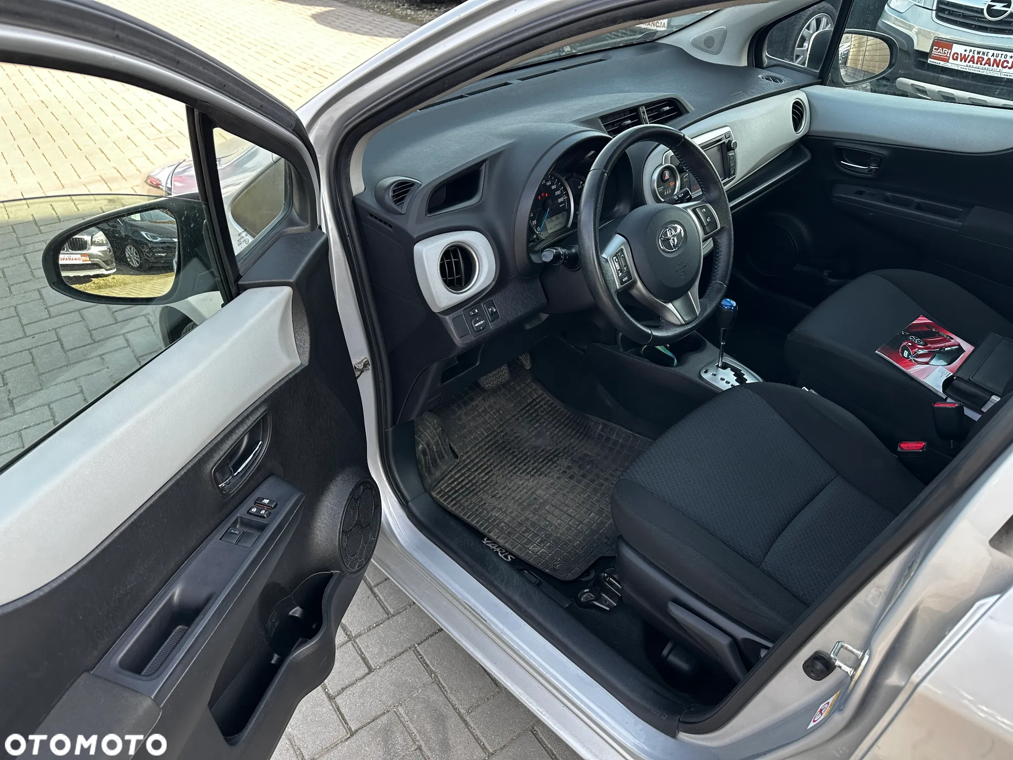 Toyota Yaris - 6