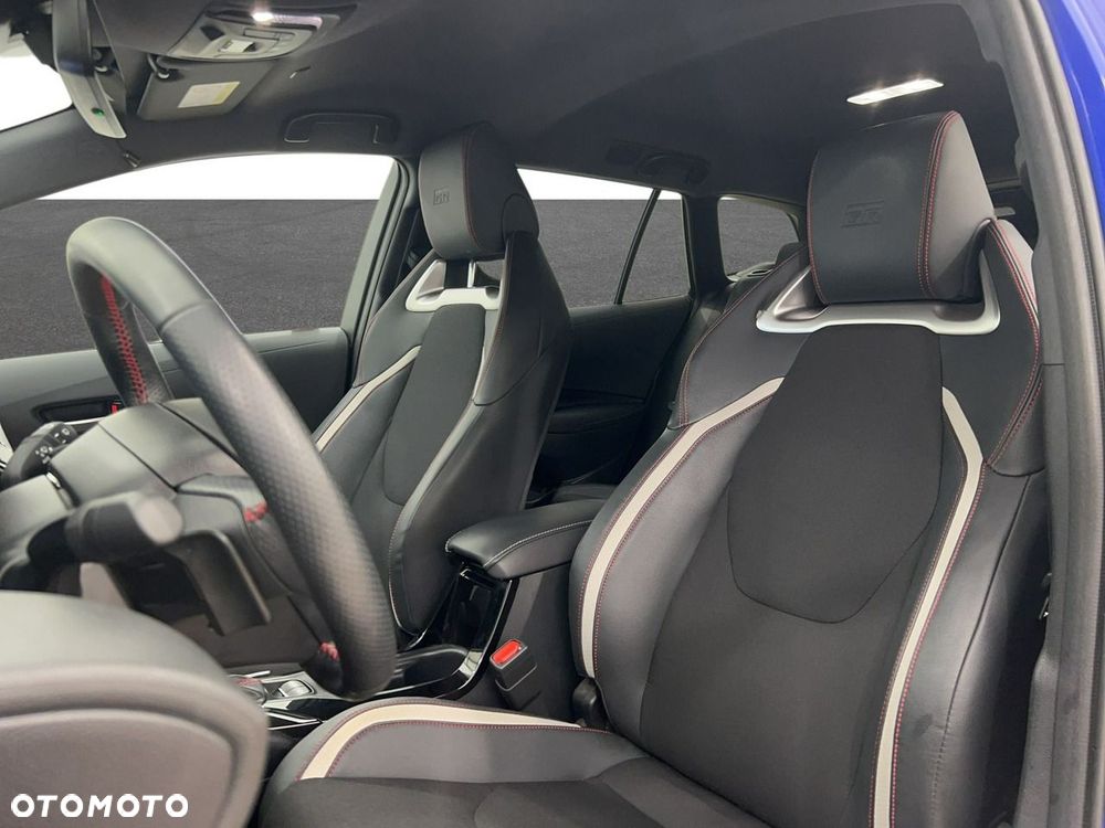 Toyota Corolla - 10