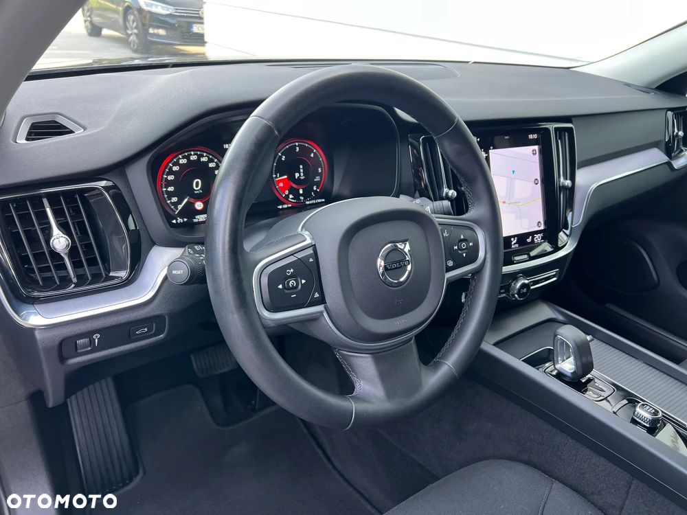 Volvo V60 B4 D Geartronic Momentum Pro - 25