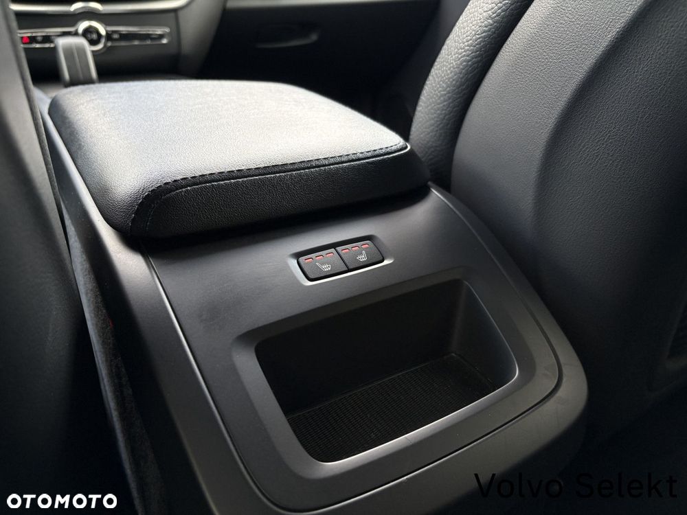 Volvo XC 60 - 22