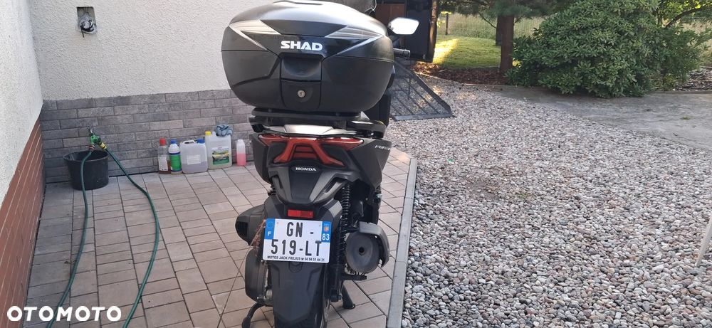 Honda NSS - 11