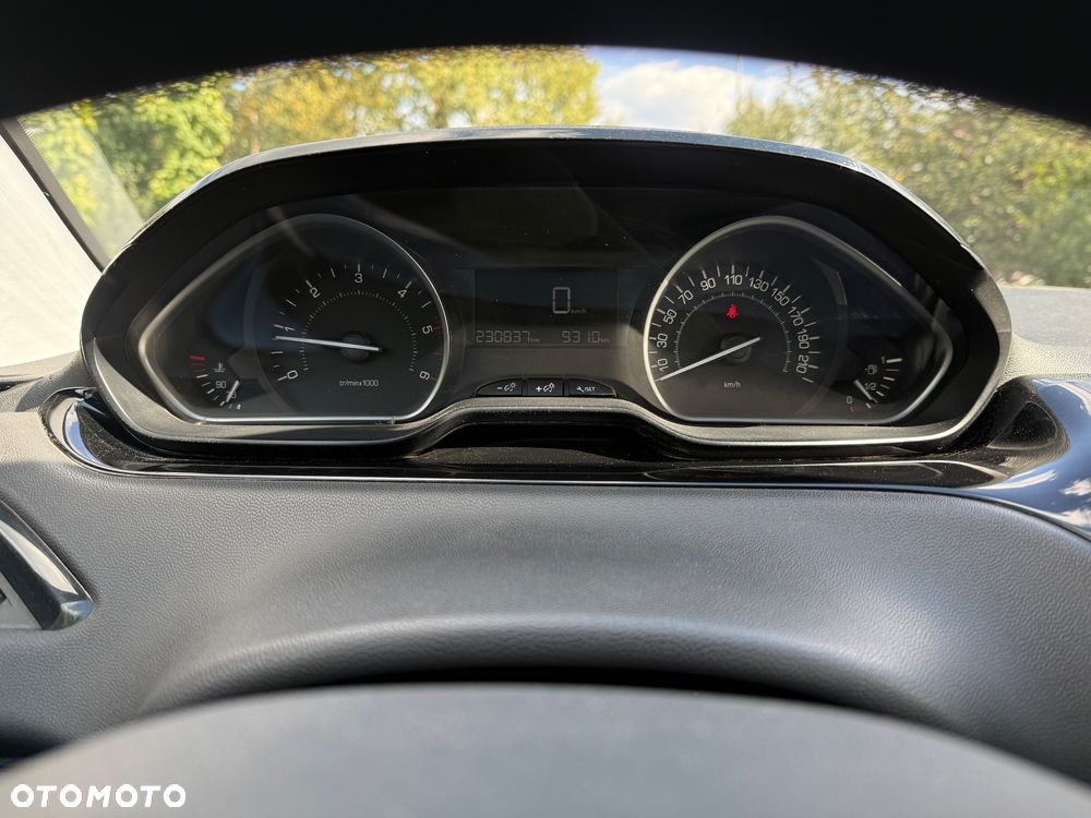 Peugeot 208 Blue-HDi 100 Stop&Start Active - 13