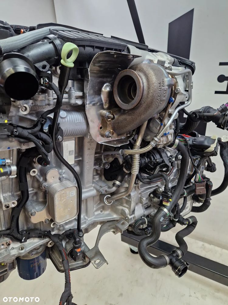 Silnik kompletny Fiat Alfa Romeo Lancia Opel Peugeot 1.2 MHEV THP 10XRAD HN09 - 11
