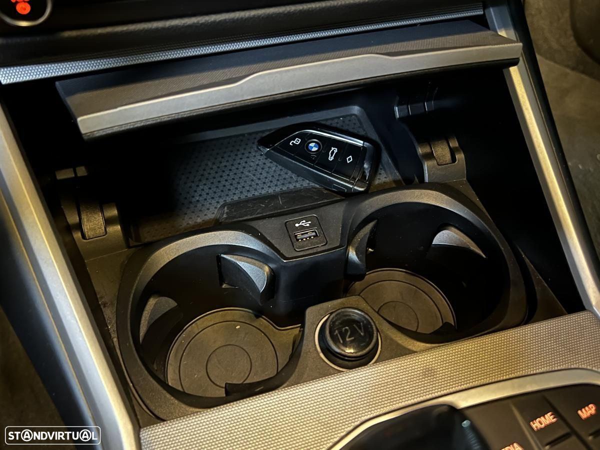 BMW 330 e Touring Corporate Edition Auto - 32
