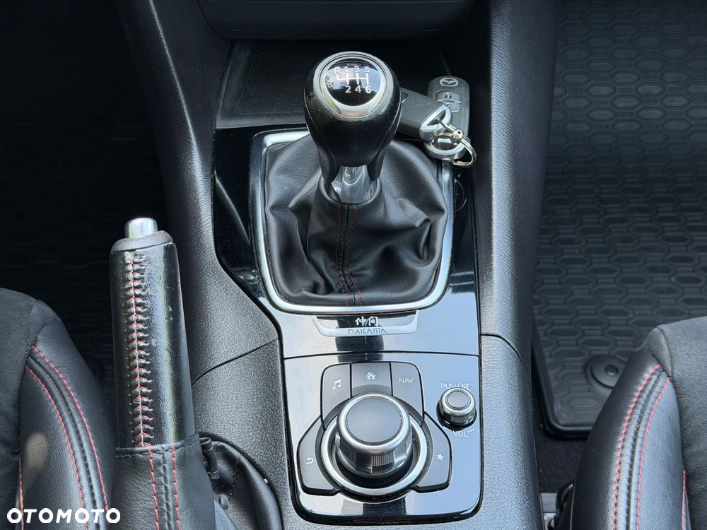 Mazda 3 SKYACTIV-G 120 NAKAMA - 25