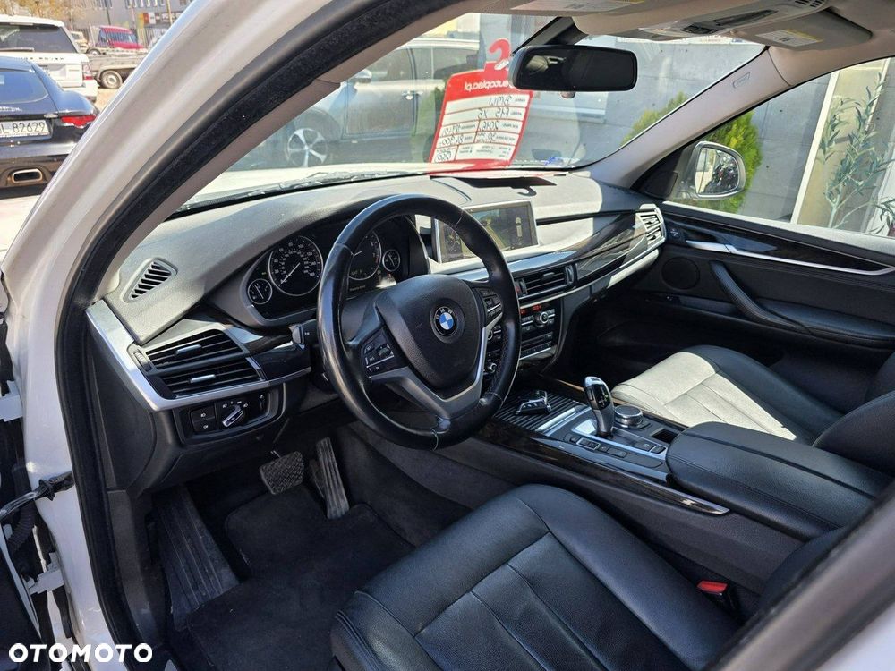 BMW X5 xDrive35i Edition Exclusive - 8