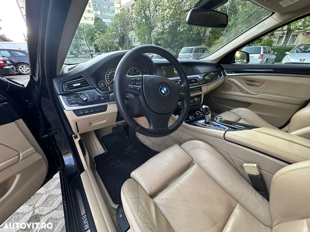 BMW Seria 5 525d xDrive - 7