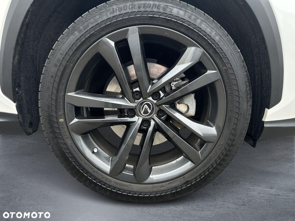 Lexus NX 350h Prestige AWD - 22