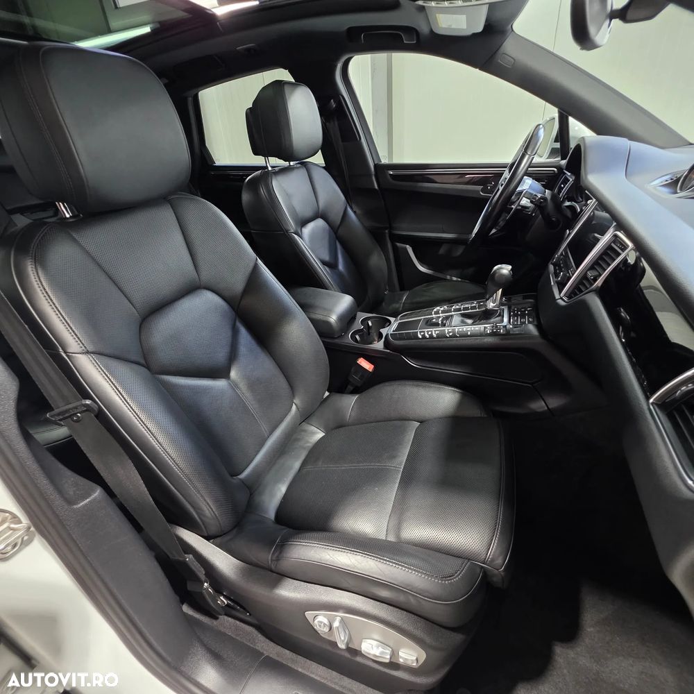Porsche Macan - 16