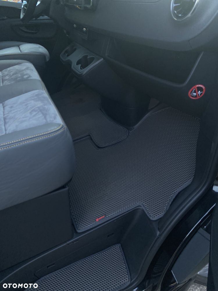 Mercedes-Benz SPRINTER - 19