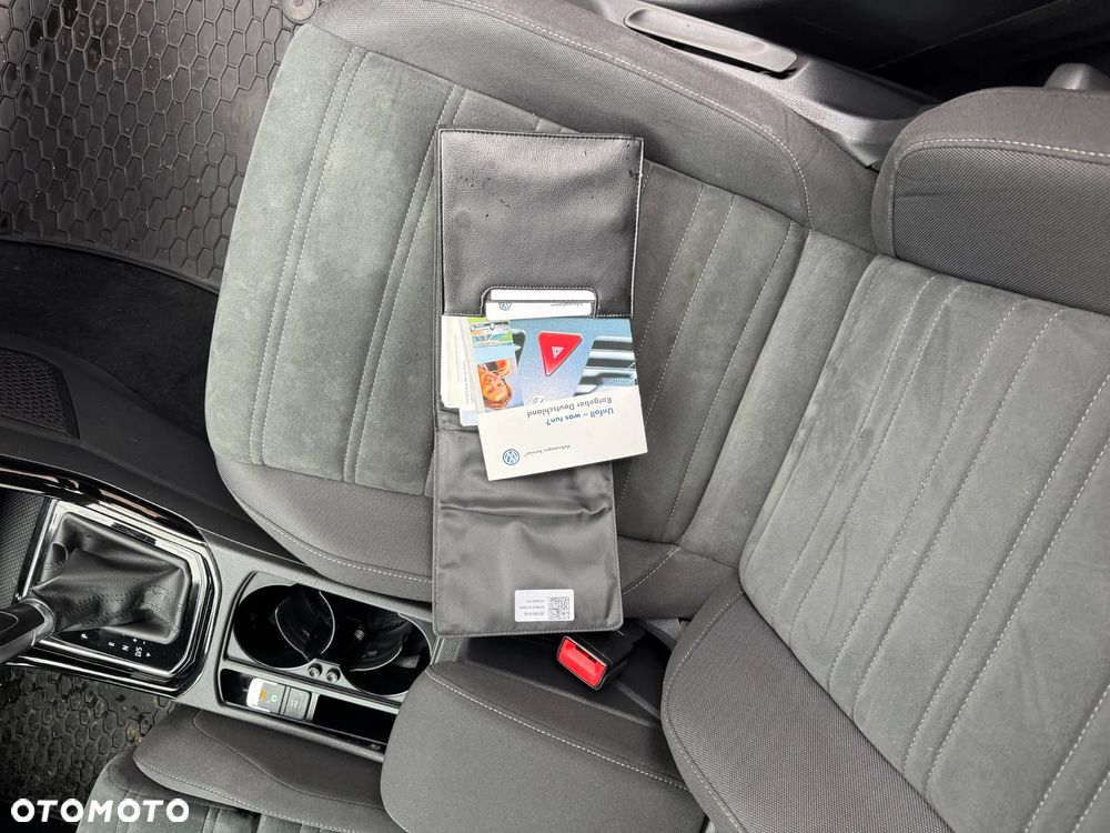 Volkswagen Touran 2.0 TDI BMT Highline DSG - 22
