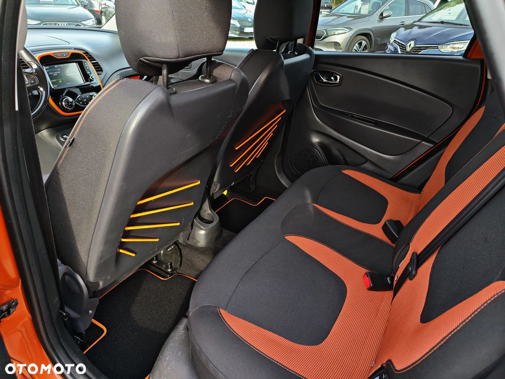 Renault Captur 1.2 TCe Helly Hansen EDC - 22