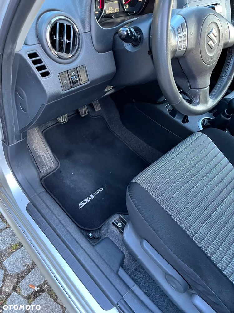 Suzuki SX4 1.6 VVT 4x2 Club - 14