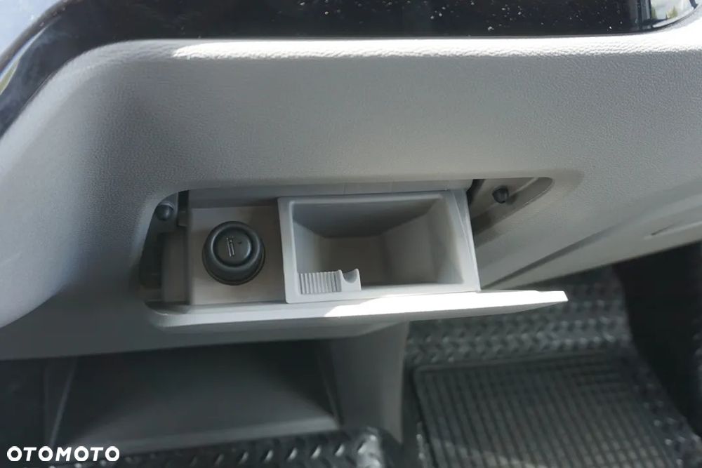 Maxus e-Deliver 7 - 24