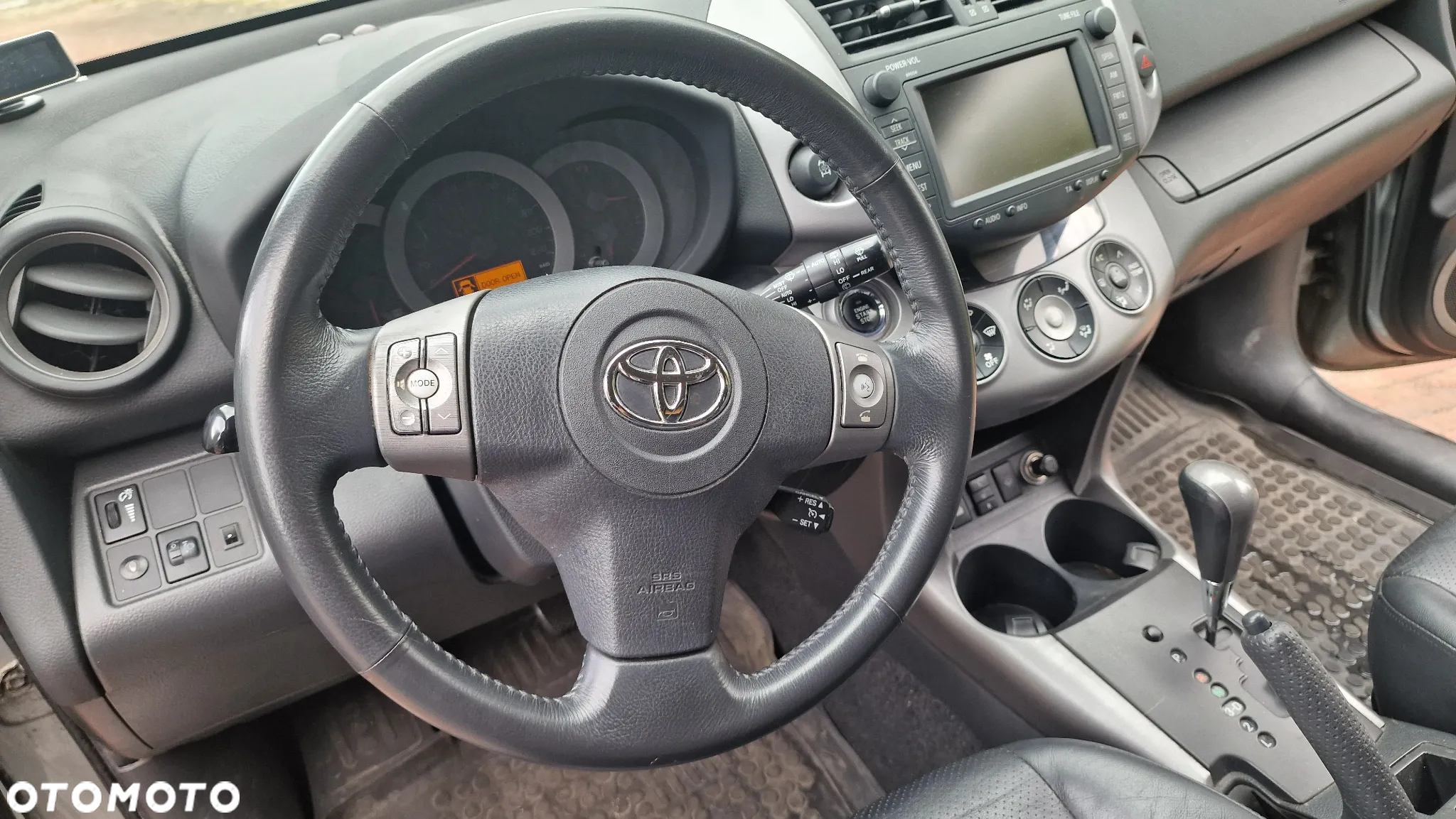 Toyota RAV4 2.0 VVT-i Premium - 22